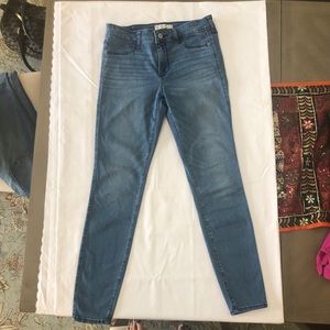 Abercrombie & Fitch skinny low-rise denim jeans